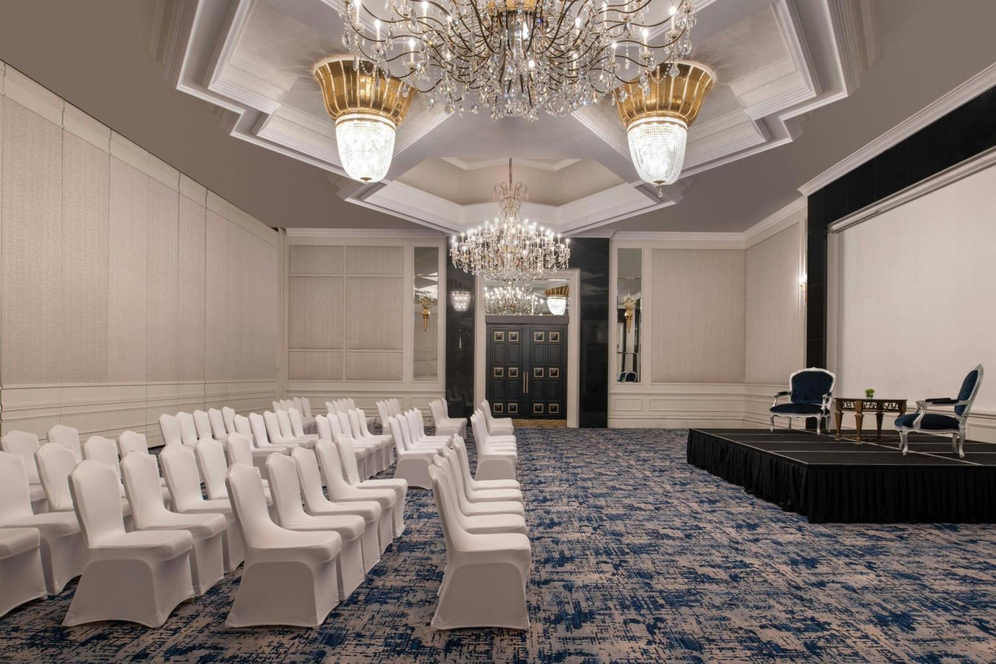 多哈丽思卡尔顿酒店 外观 照片 The ballroom